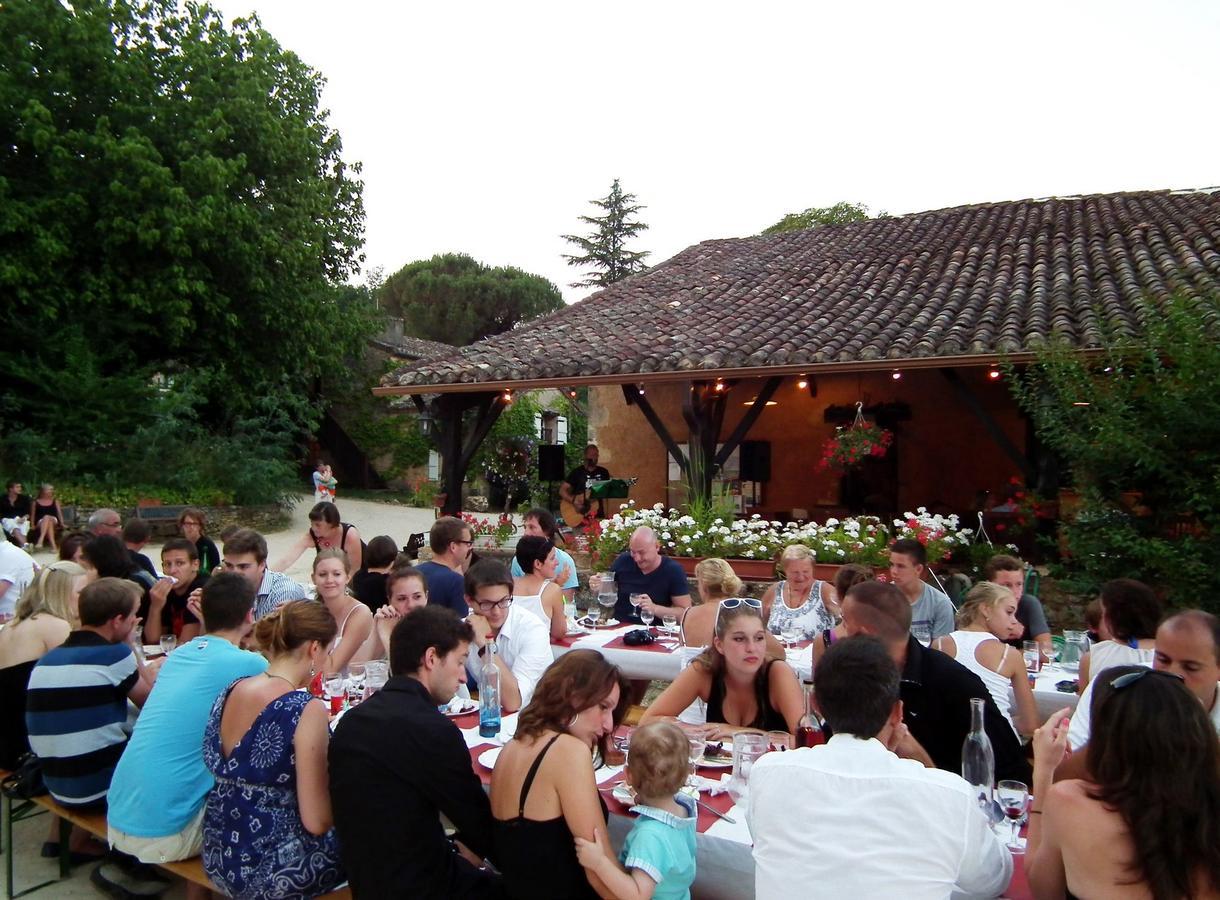 Villa Domaine De Gavaudun Esterno foto